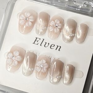 Elegant Pink Floral Short Round Handmade Press On Nails Set